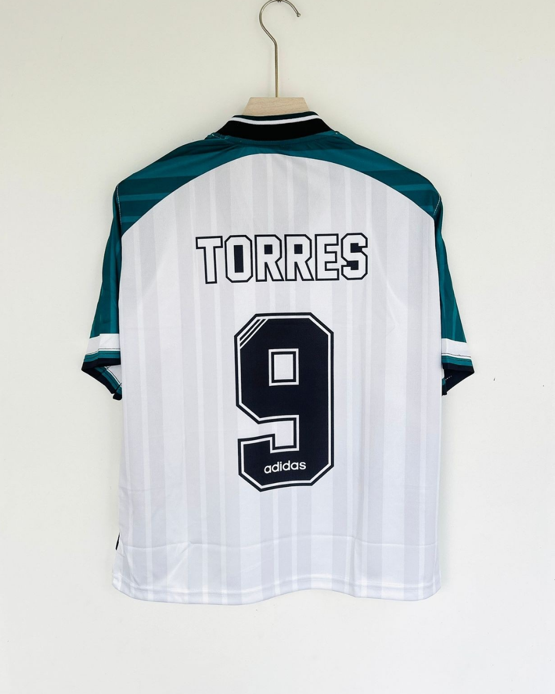Liverpool 1995–96 Away Retro Jersey (Printed)