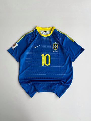 Brazil 2006 Away Jersey – Kaká #10 💙 (Embroided)  HALF SLEEVE