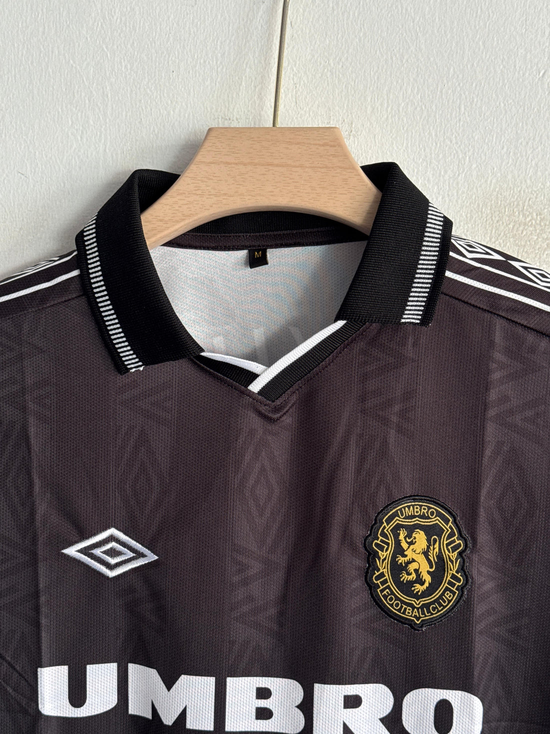 Umbro Blackout Jersey 🖤⚽ (Embroided)