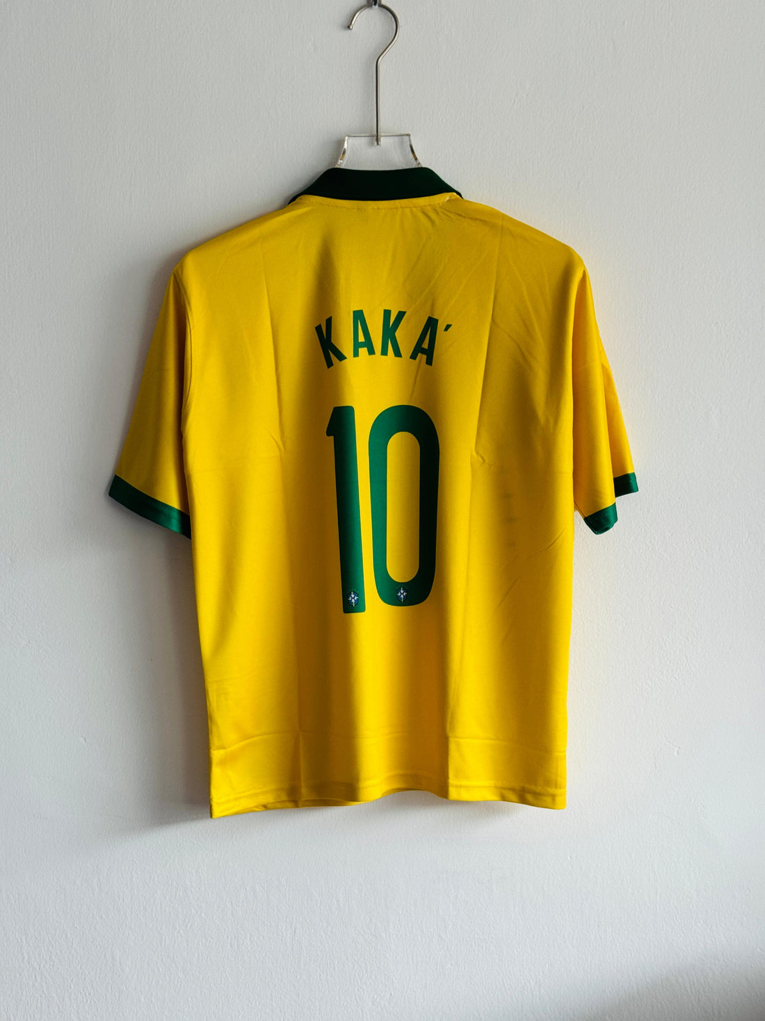 Brazil 2002 Home Jersey – Kaka #10 Edition (Retro Collection)